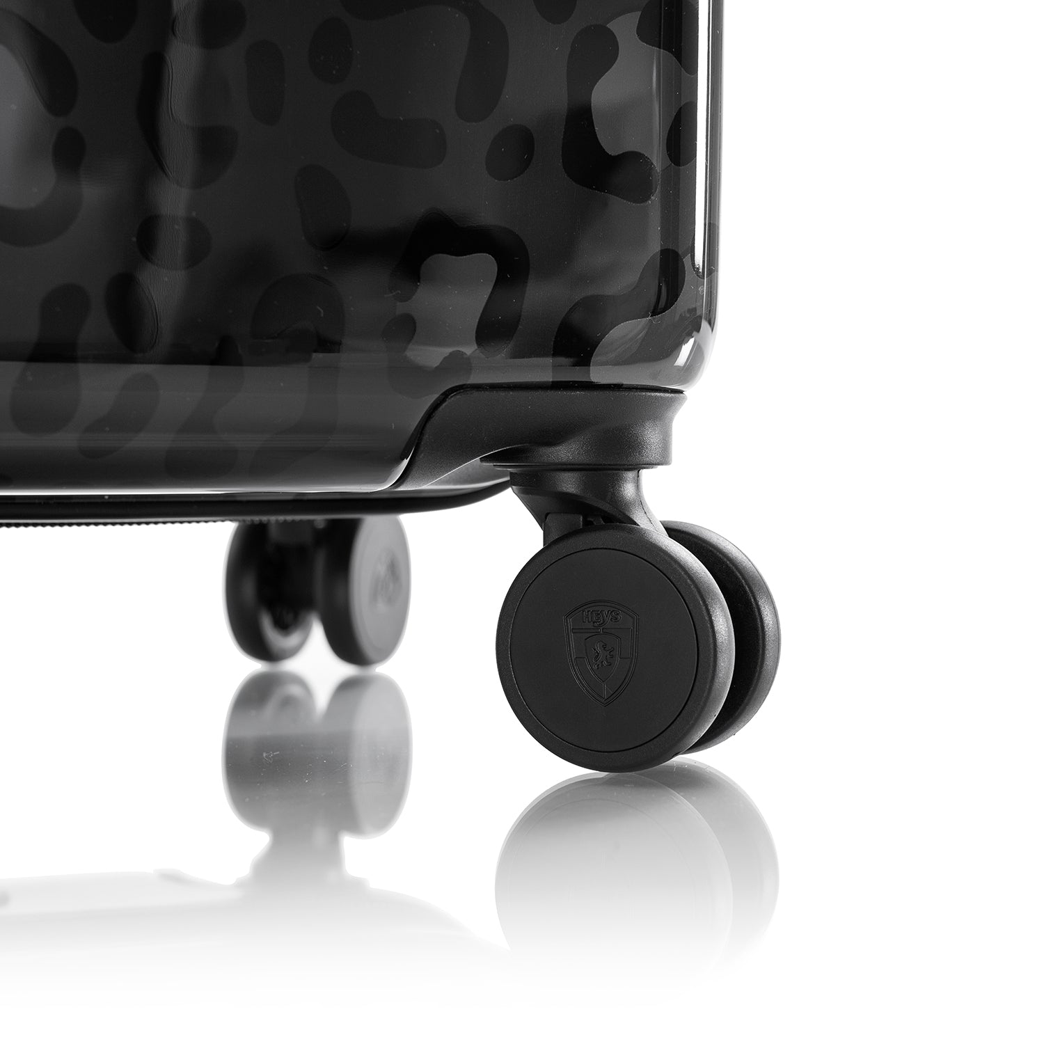 Black Leopard Fashion Spinner® 30 Inch Luggage | Check in Luggage