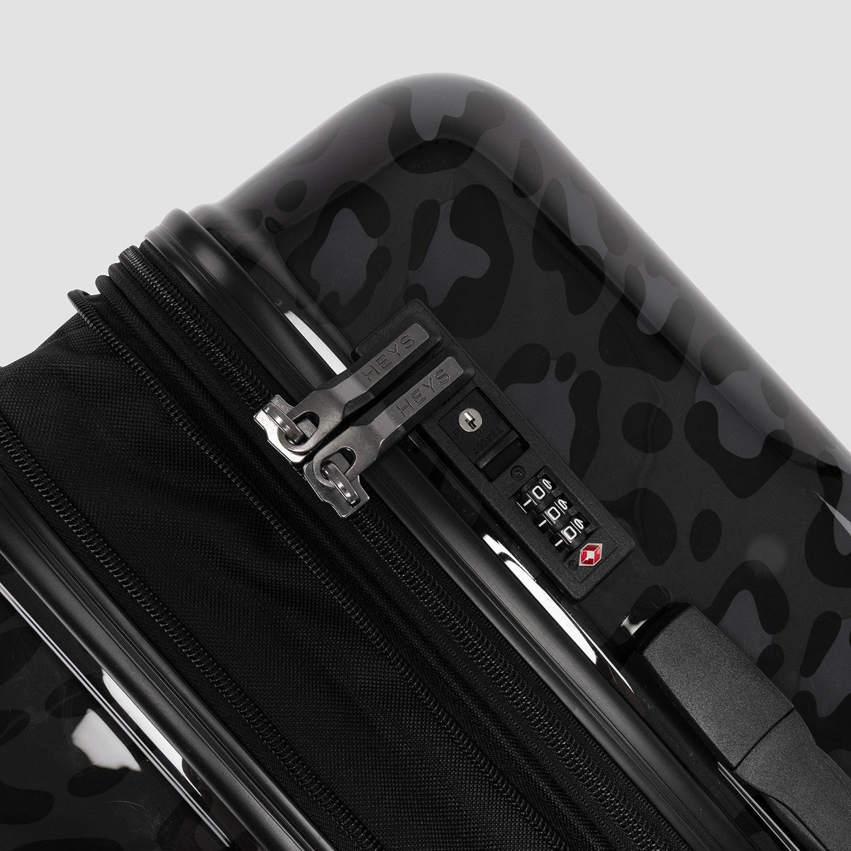 Elite Fashion Spinner® - Black Leopard 21 Inch Carry-On Luggage